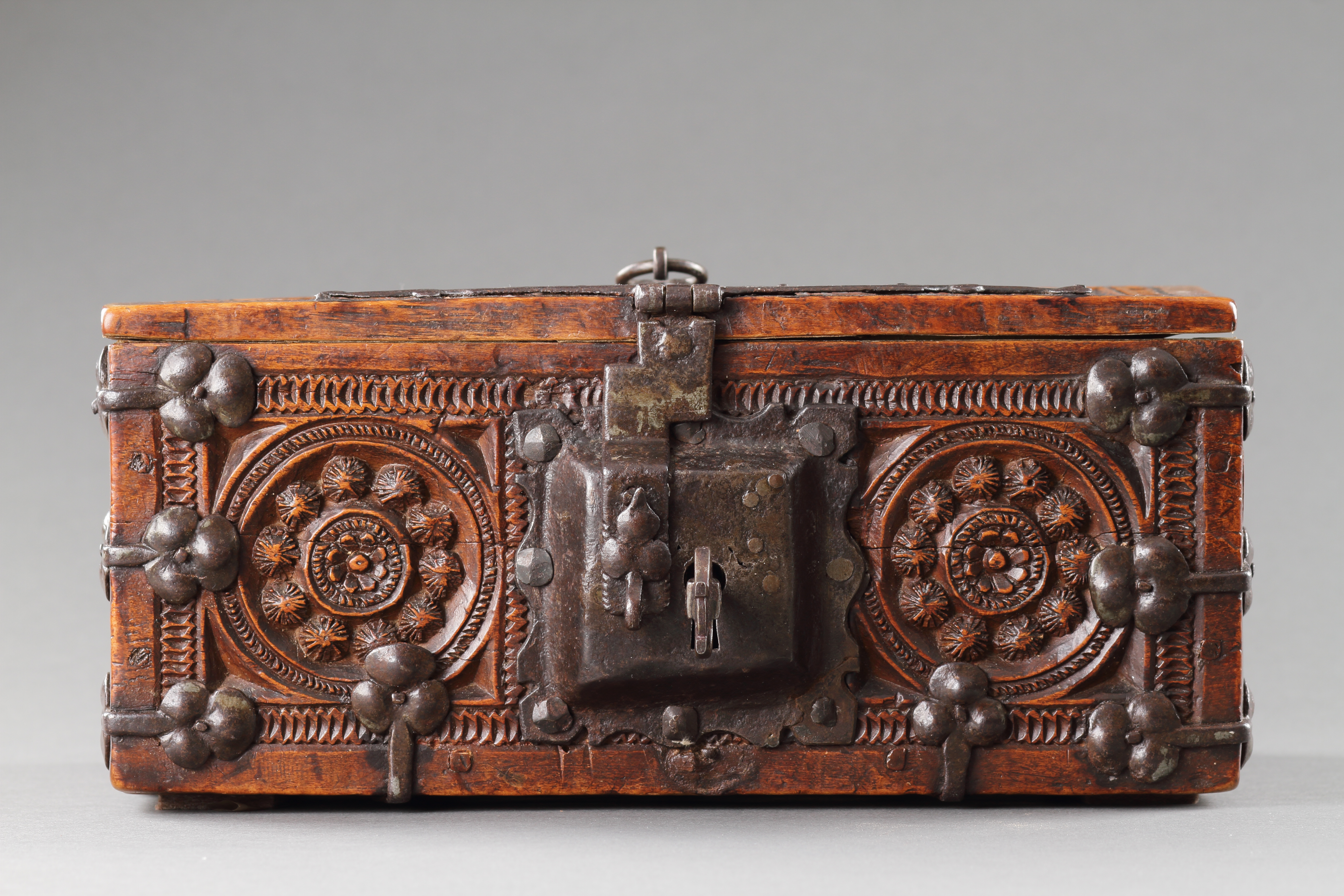 A Finely Carved and Metal Mounted Casket ‘Minnekästchen’